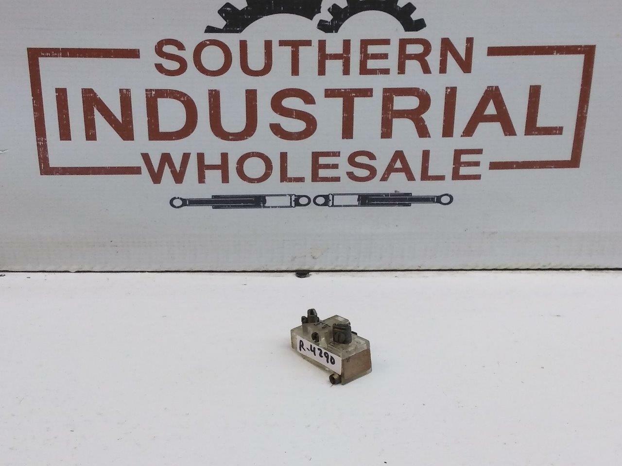 Schneider Electric 9001-KA3 1 NC 10 A Safe Contact Block Lot of 7