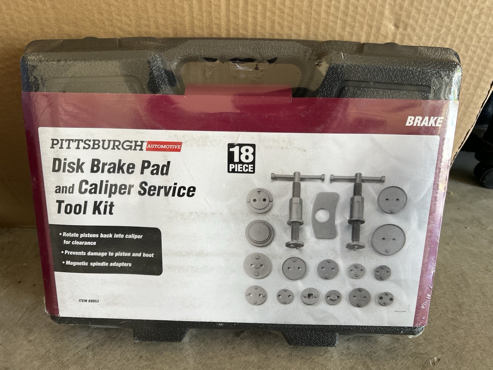 Pittsburgh 18 Piece Disc Brake Pad Caliper Service Tool Kit