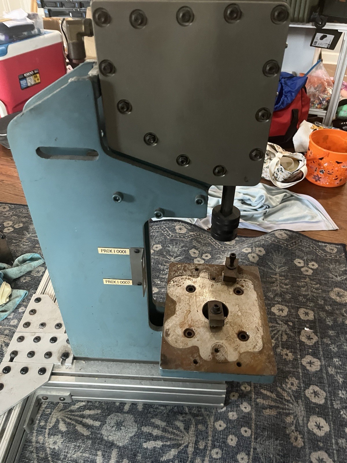 BTM  air powered toggle press. It’s used only on a demo system for show. 1.5T