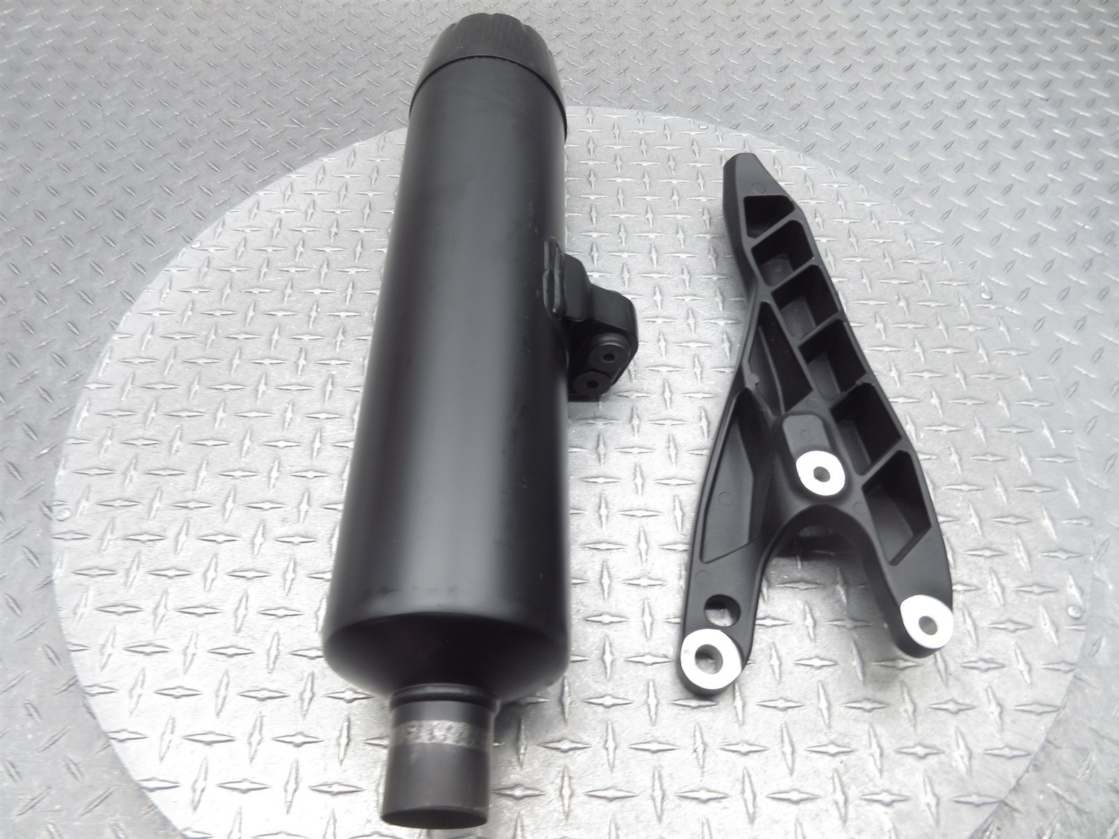 Indian Scout Exhaust Pipe Muffler Bracket Mount