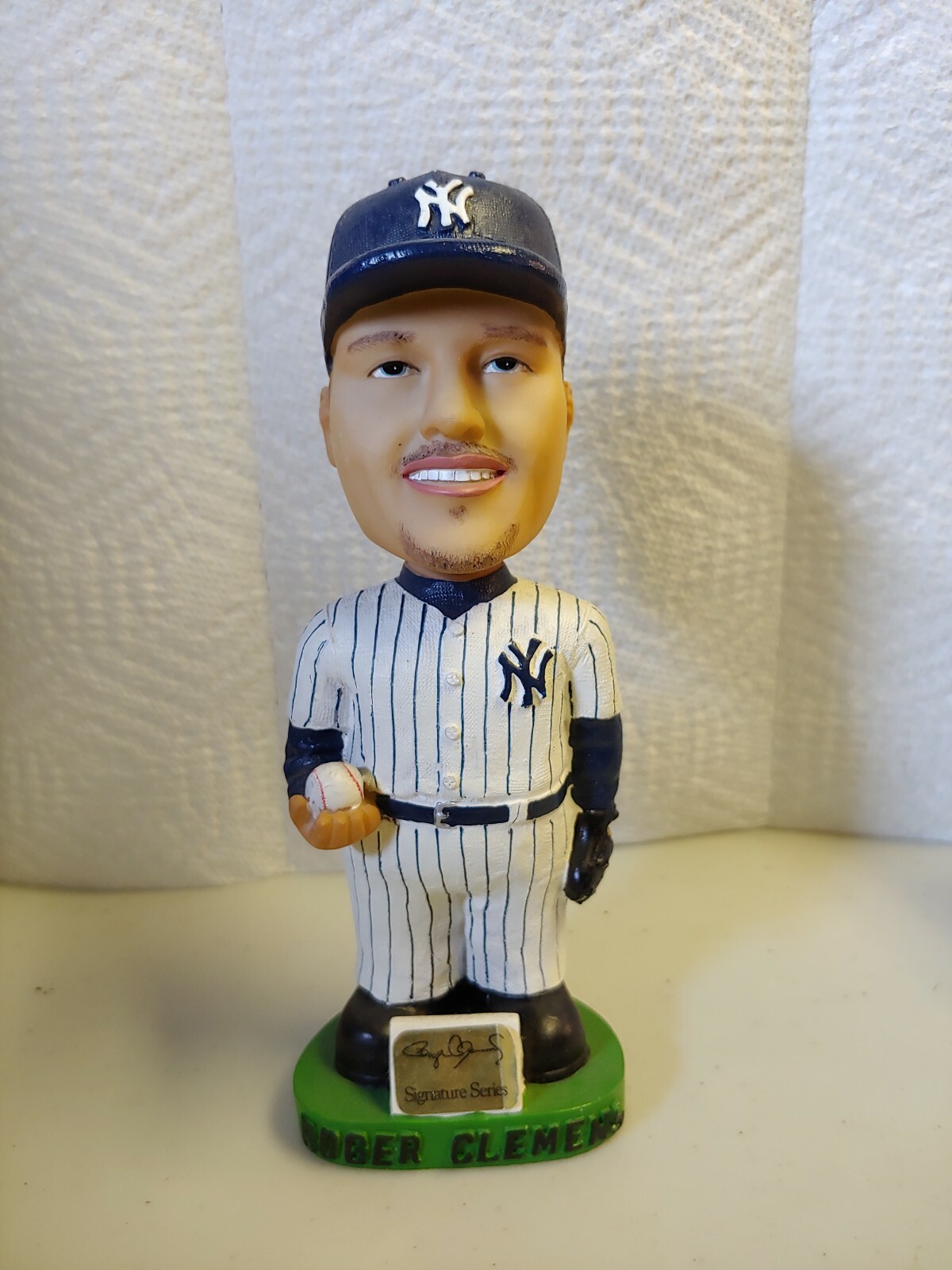 Roger Clemens New York NY Yankees Baseball Signature Series Bobblehead