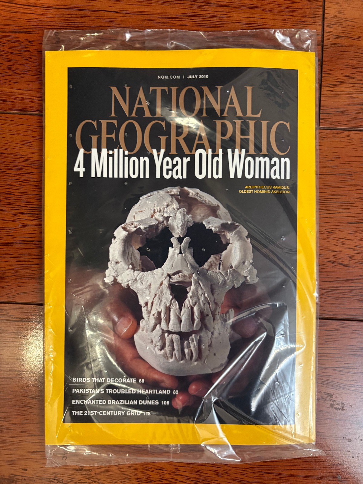 National Geographic Magazine July 2010 - 4 Million Year Old Woman