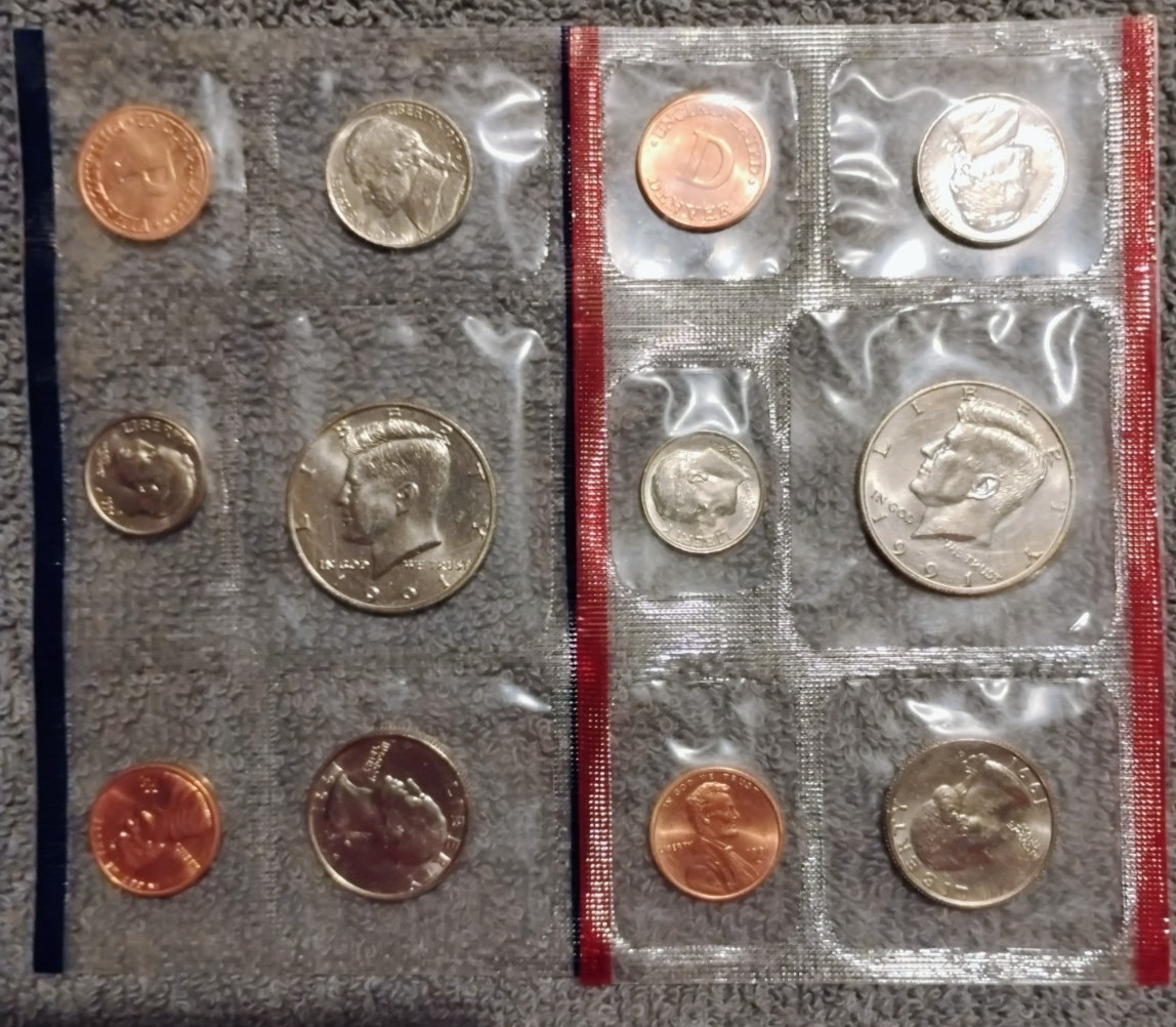 Lot of 2 - 1991/1993 Uncirculated Coin Set U.S Mint Flat packs OGP
