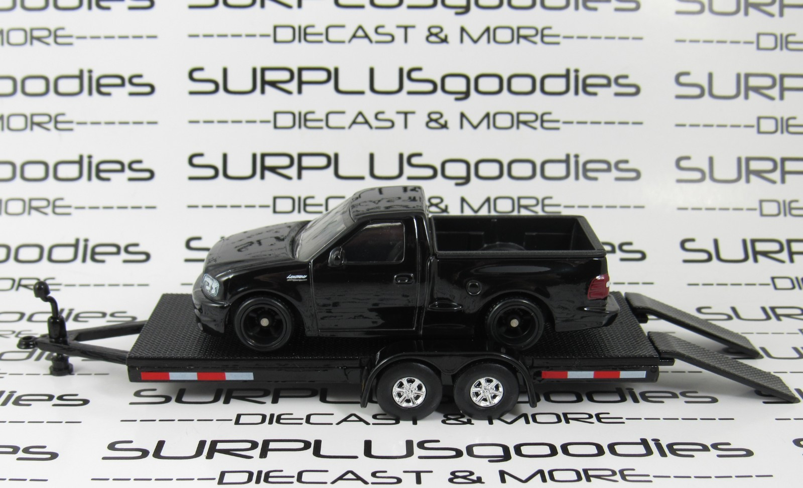 Hot Wheels 1:64 LOOSE Track Day: 1999 '99 FORD F-150 SVT LIGHTNING w/Car Trailer