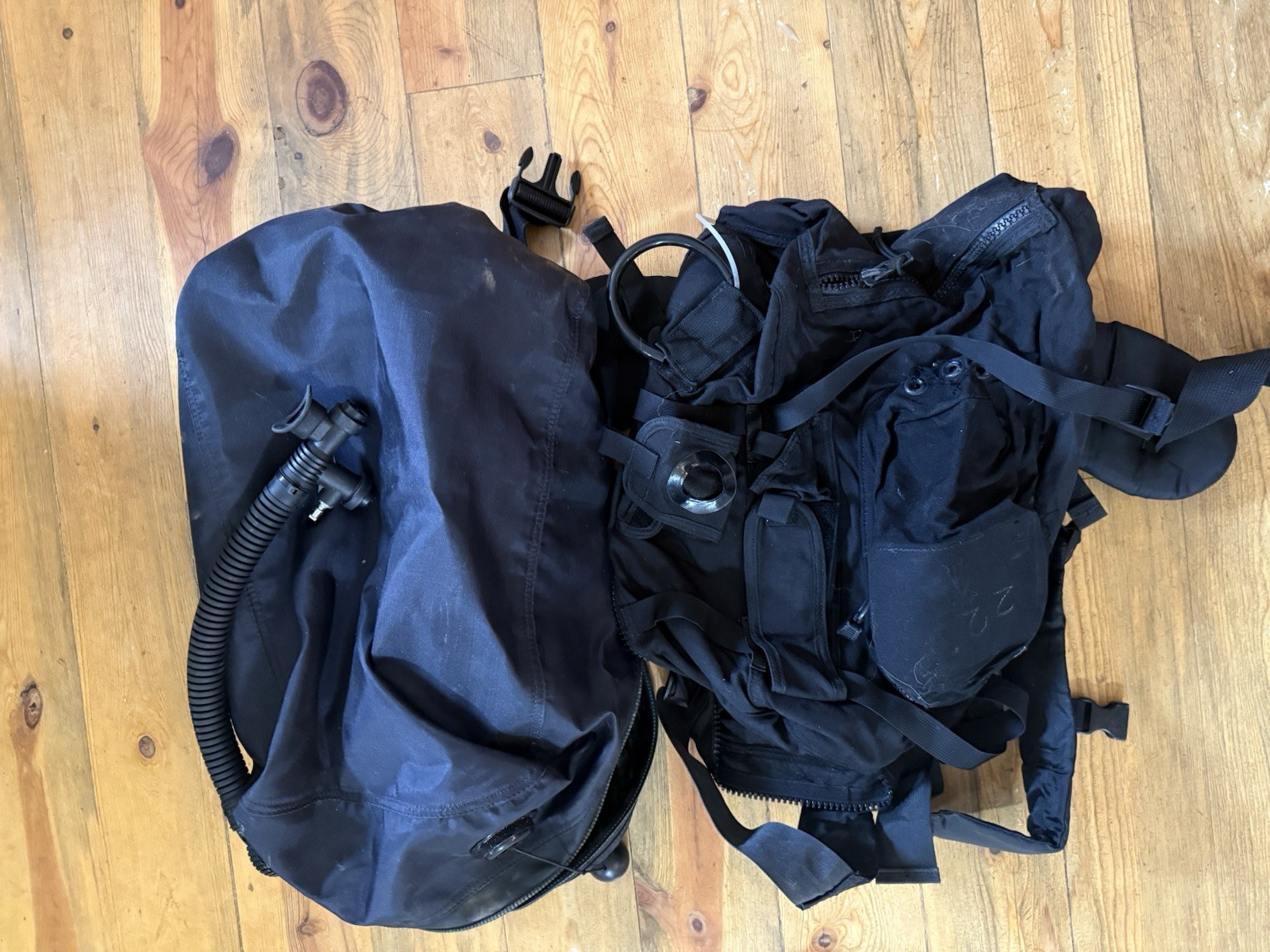 DUI Scout Swimmer Waterproof Dive Bag U.S. Military Special Operations Dry Pack