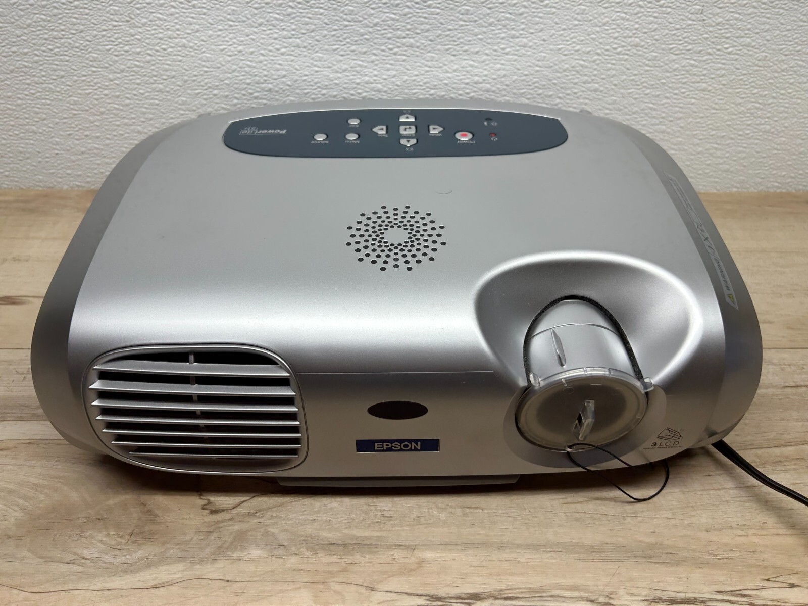Epson PowerLite EMP-S1H Home Theater Projector LCD With Cables & Accessories