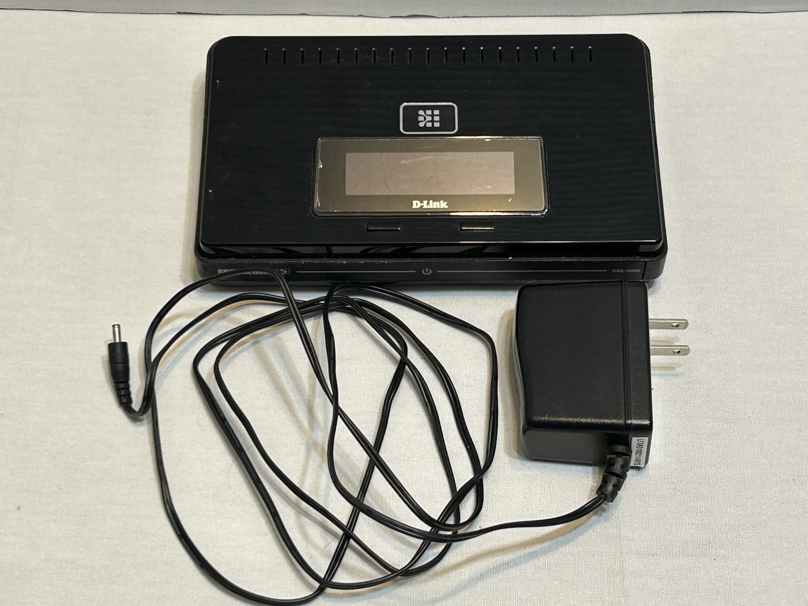 D-Link GamerLounge Wireless N Router Dual Band - D-Link DGL-4500 & OEM Adapter