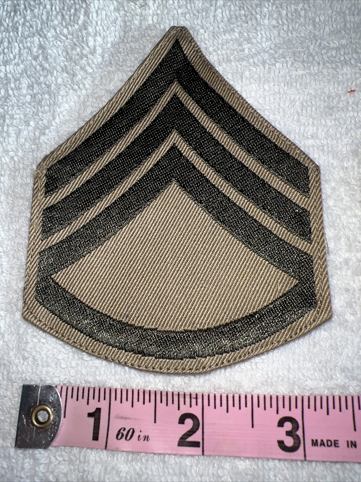 Original Late WW2/Korean War Pattern USMC Platoon Sergeant Chevron -2 Patches
