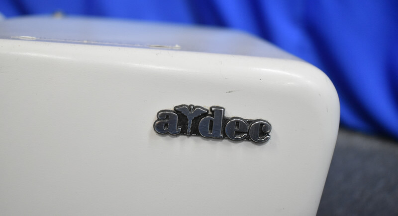 Refurbished Adec Priority 1005 Stand Alone Chair - Make an Offer