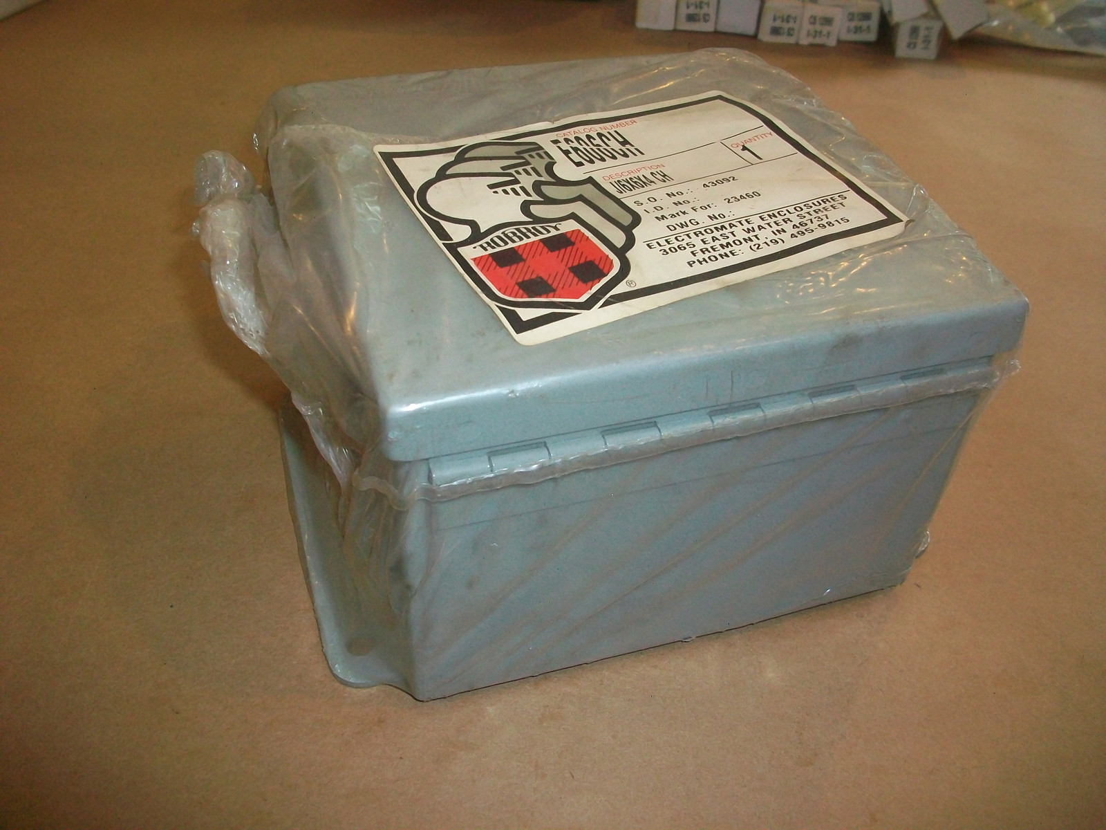RobRoy  Enclosure         E606CH    6" X 6" X 4"   NEW