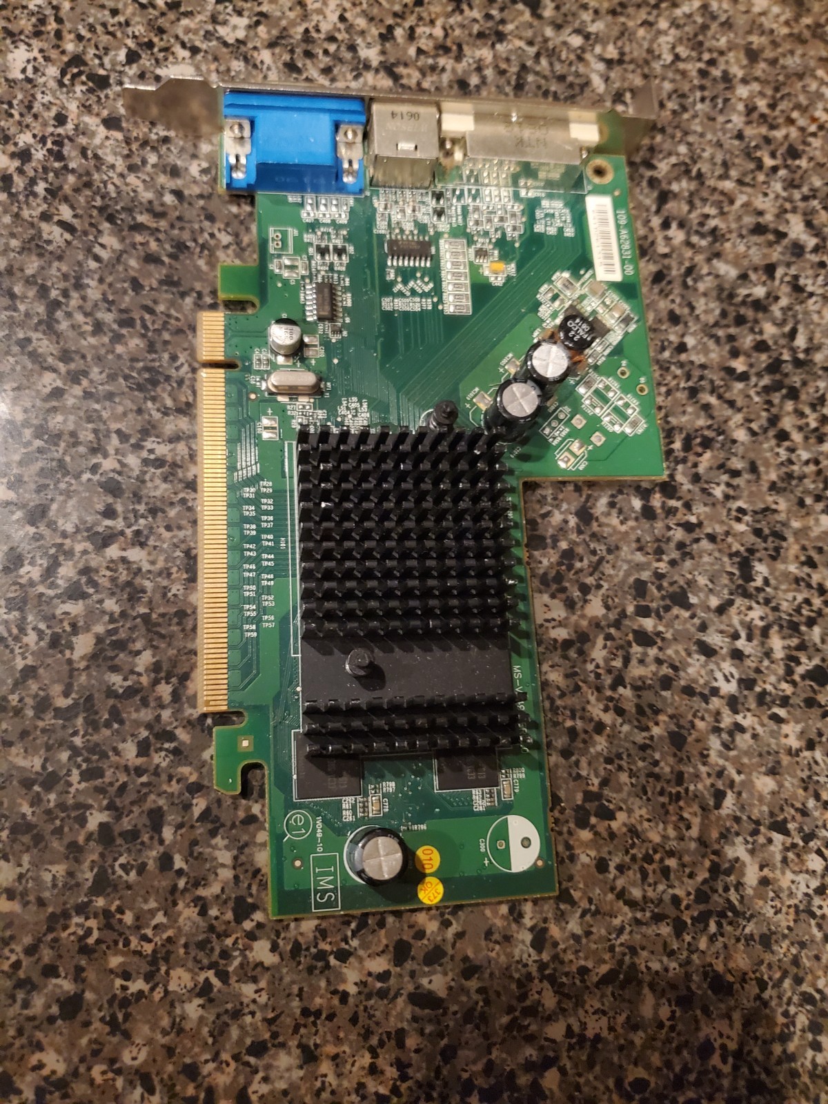 ATI RADEON Graphics X300 128MB PCI-E VIDEO CARD