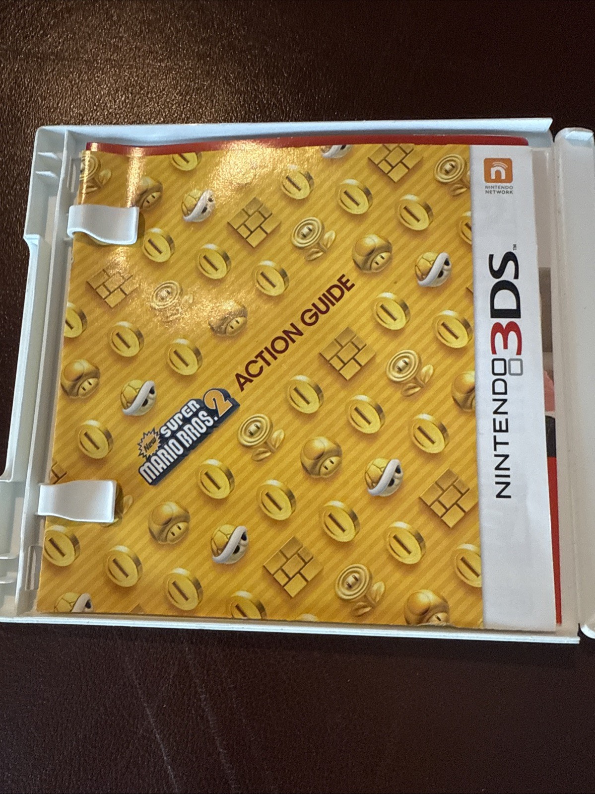New Super Mario Bros. 2 (Nintendo 3DS) USED - Complete CIB - Authentic