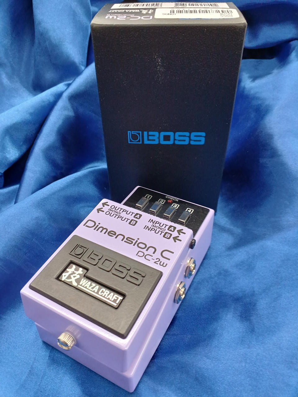 BOSS DC-2W Chorus Guitar Effect Pedal Used
