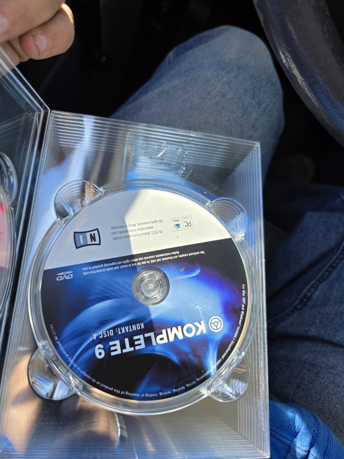 Native instruments Komplete 9 12 DVDs Serial Used?