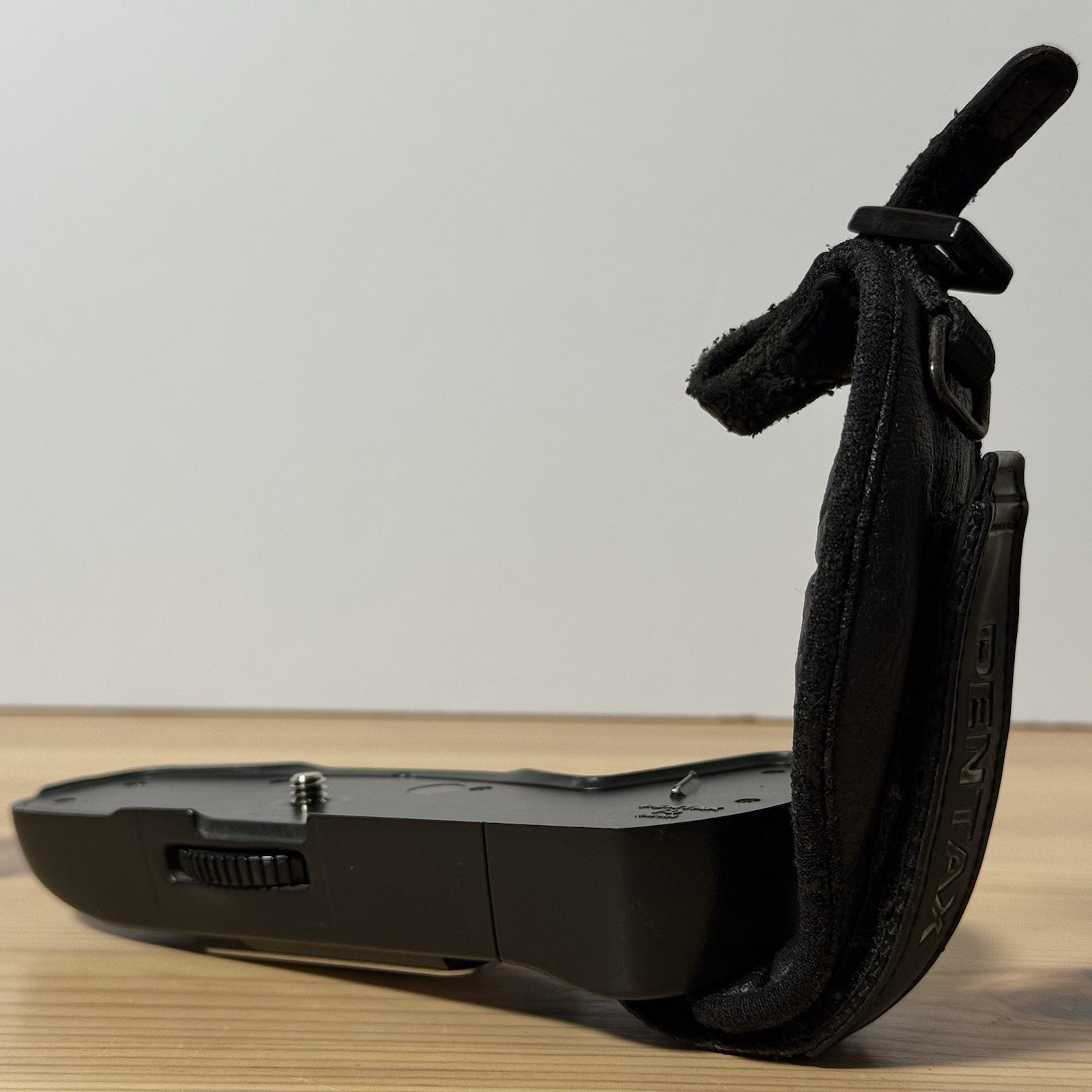 [Exc+2 w/ Strap ] PENTAX FD GRIP FOR Z-1, Z-1P, Z-5 Japan G 8101