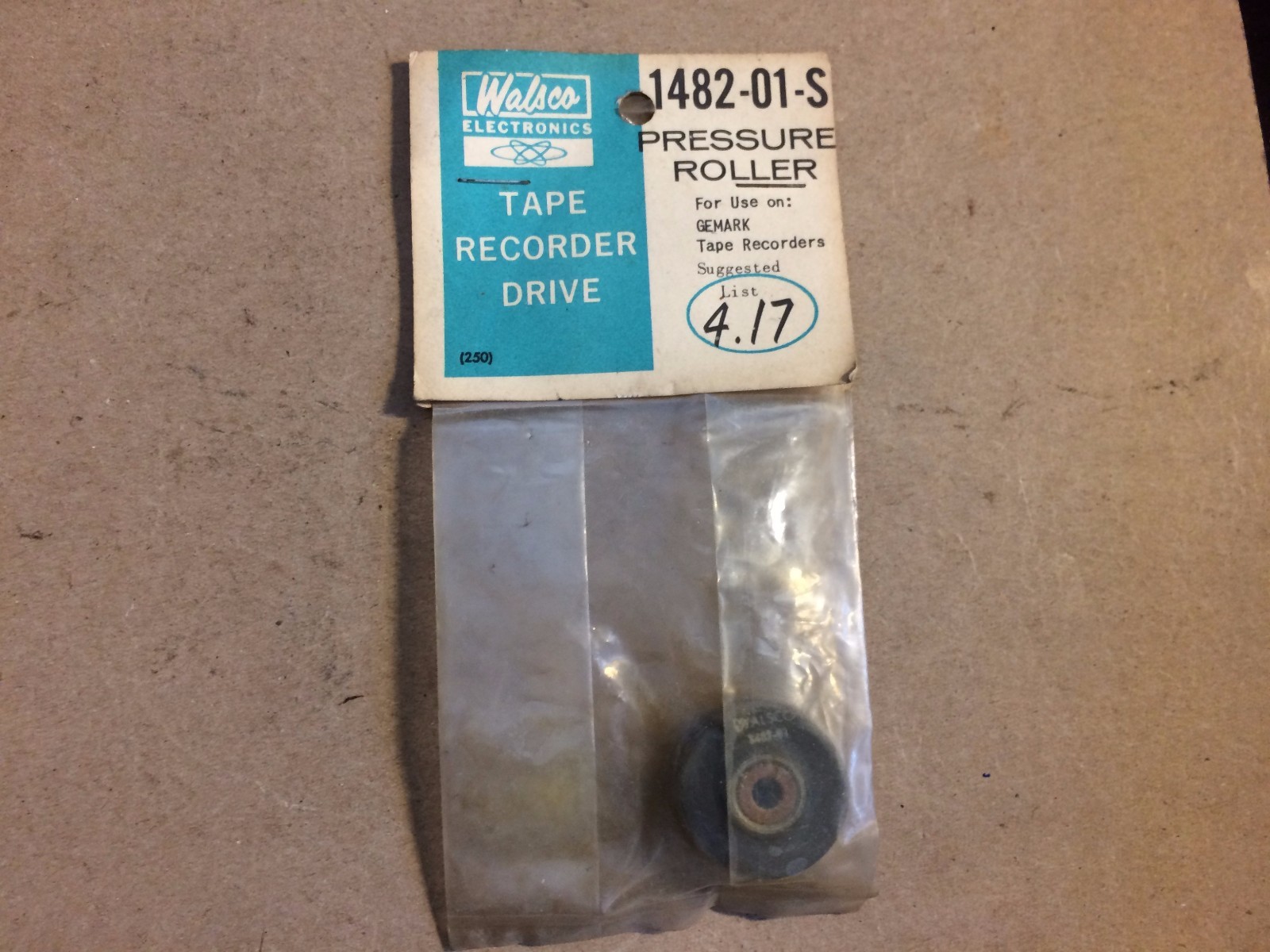 Vintage Pressure Roller Walsco 1482-01-S Tape Parts NOS for Gemark 101