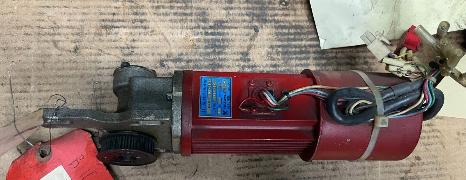 USAREM-01CYR31 14, AC Servo motor