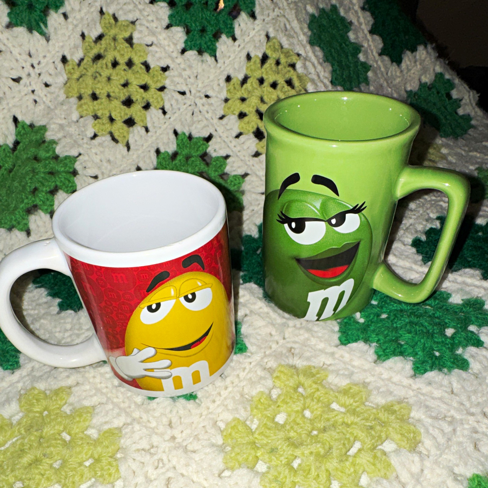 M&M's Character Coffee Mug Set of 2 Red & Green Candy & Nuts Theme 2015