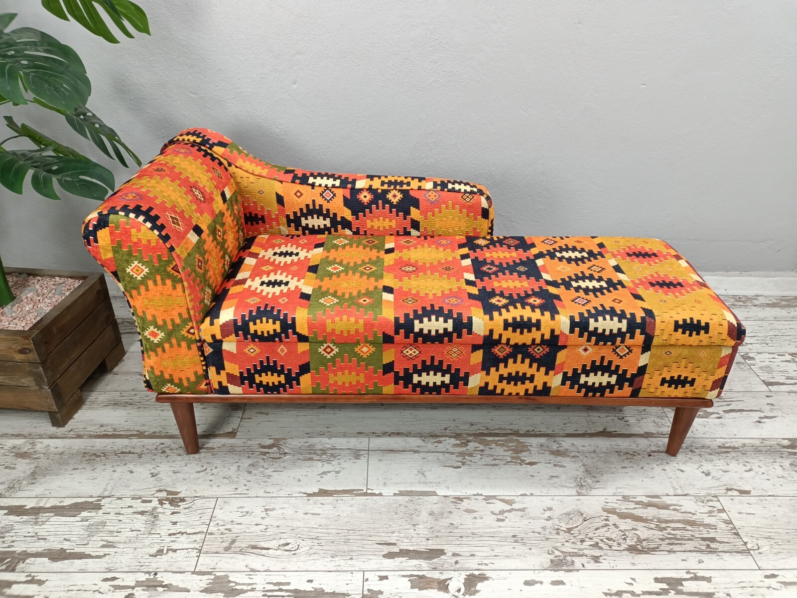 Daybed bedding, Chaise lounge chair, Dressing chair, Upholstered chaise