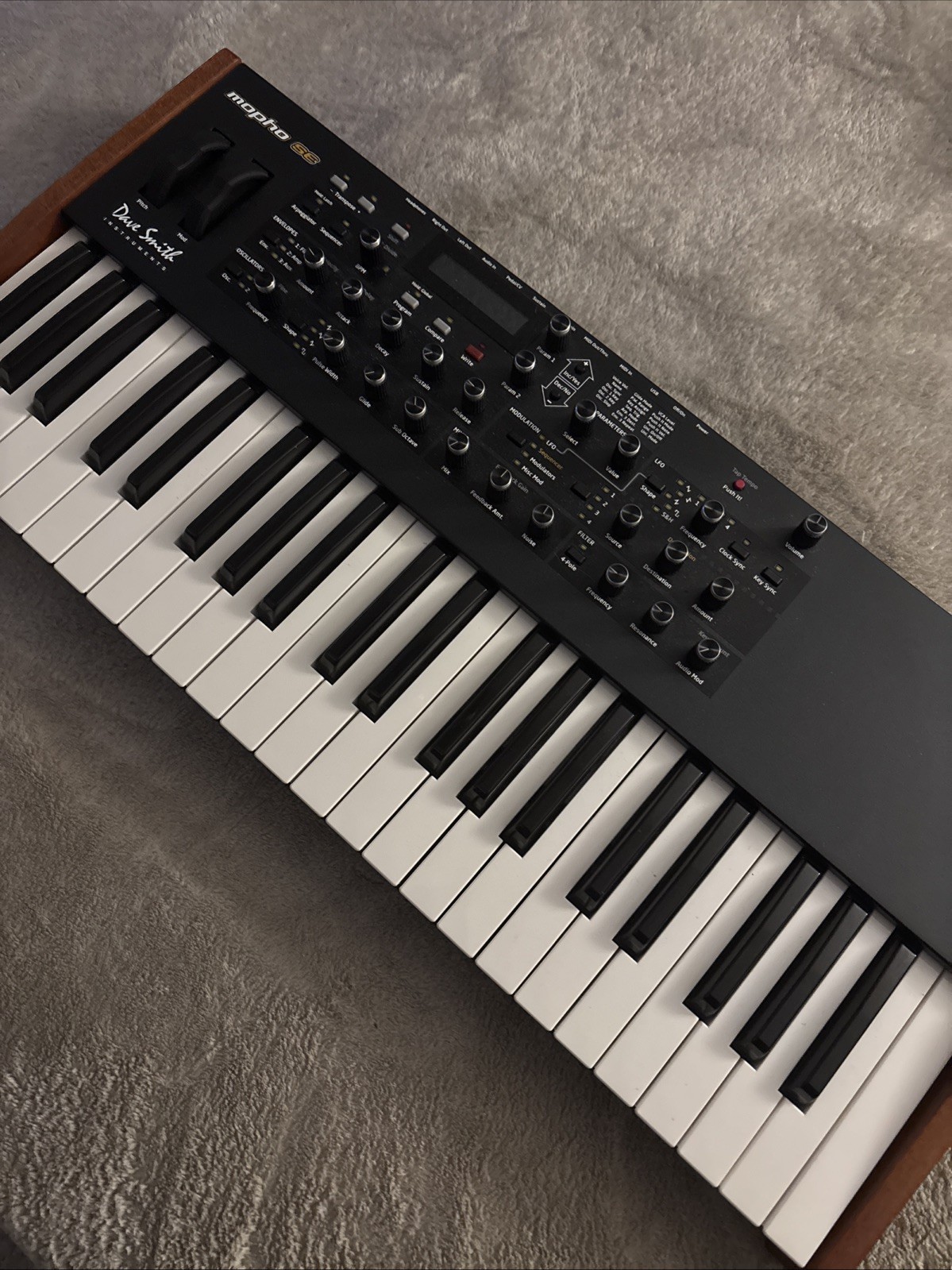 DSI Mopho SE 44 Key Mono-synth. Excellent Condition.