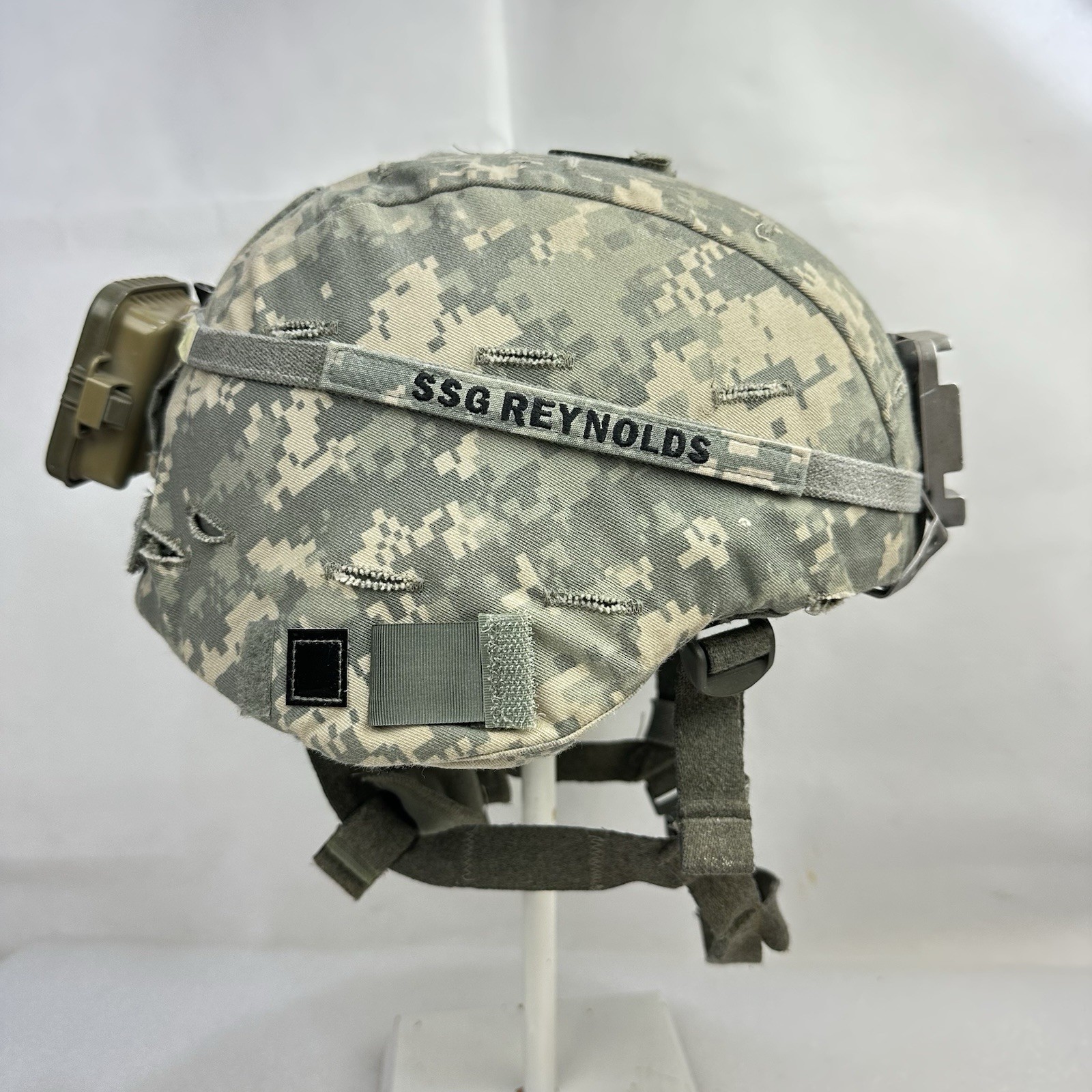 Medium UCP ACU MICH ACH Ballistic Military Combat Helmet IIIA Norotos ENVG Mount