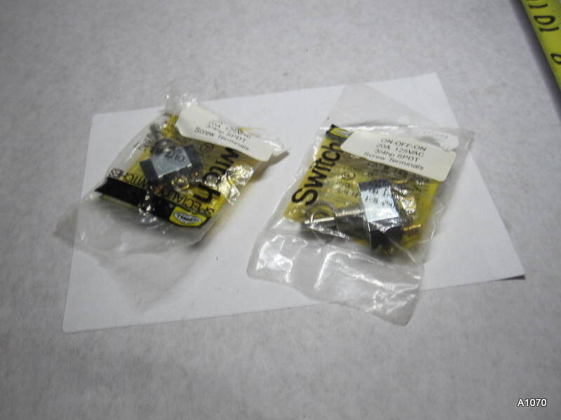 2pc Hubbell HBL123 3-way Special Switch SPDT 10A277VAC, 20A 125VAC on-off-on