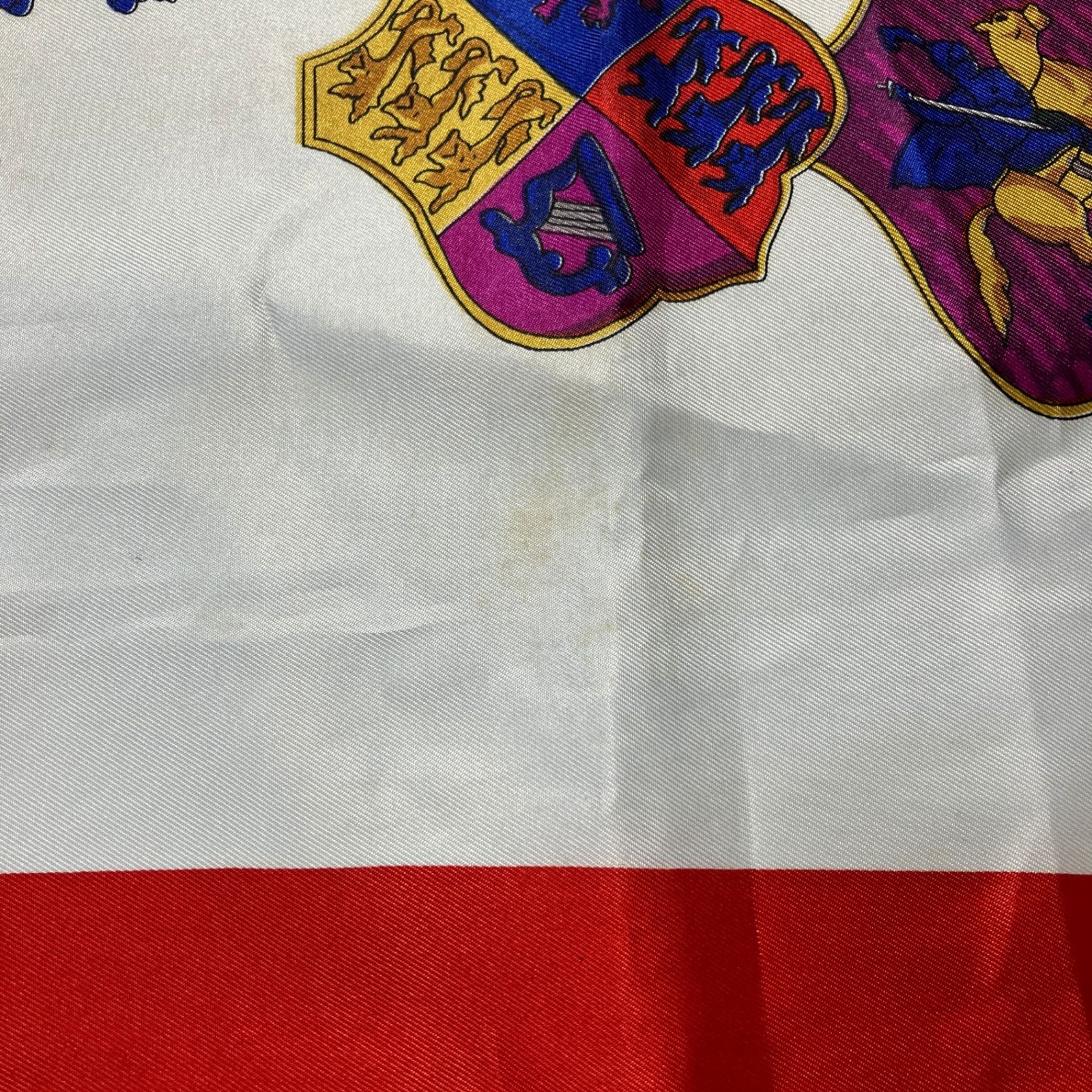 Authentic HERMES Scarf Silk 100% Carre 90 ARMES ET CUIRASSERIES Multicolor Used