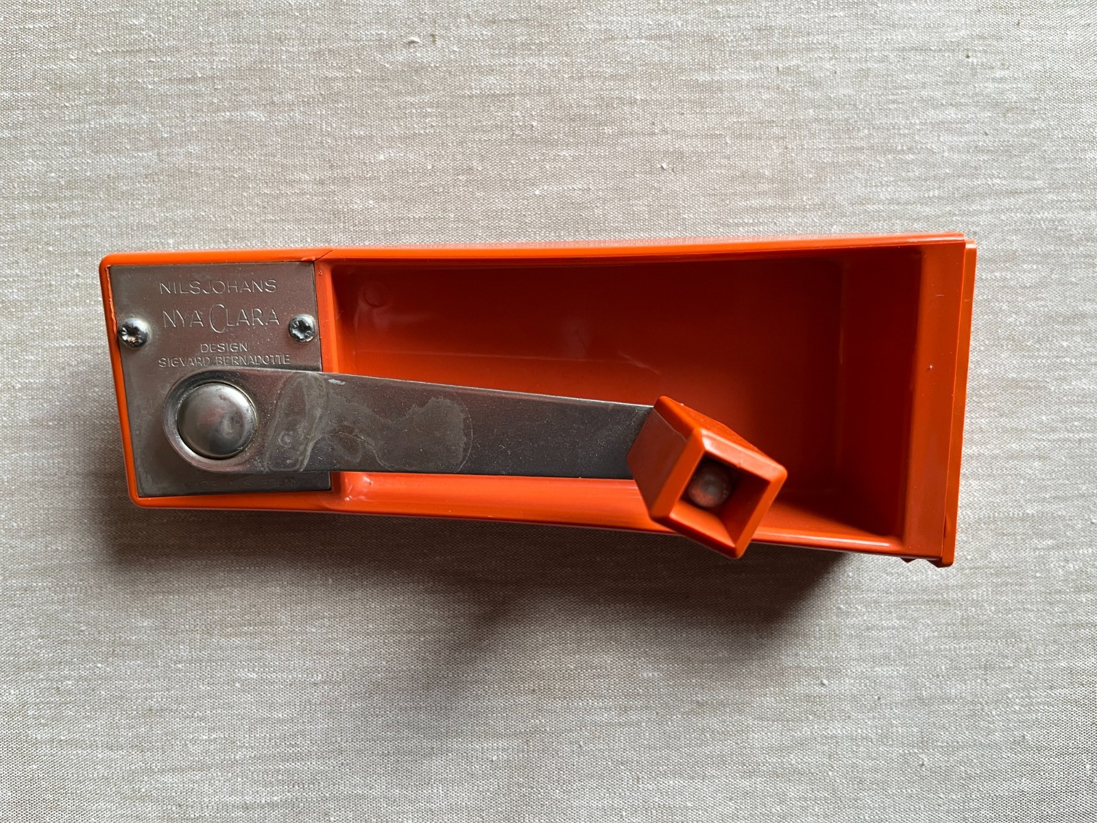 SIGVARD BERNADOTTE / NILSJOHANS NYA CLARA ORANGE CAN OPENER  / 1966