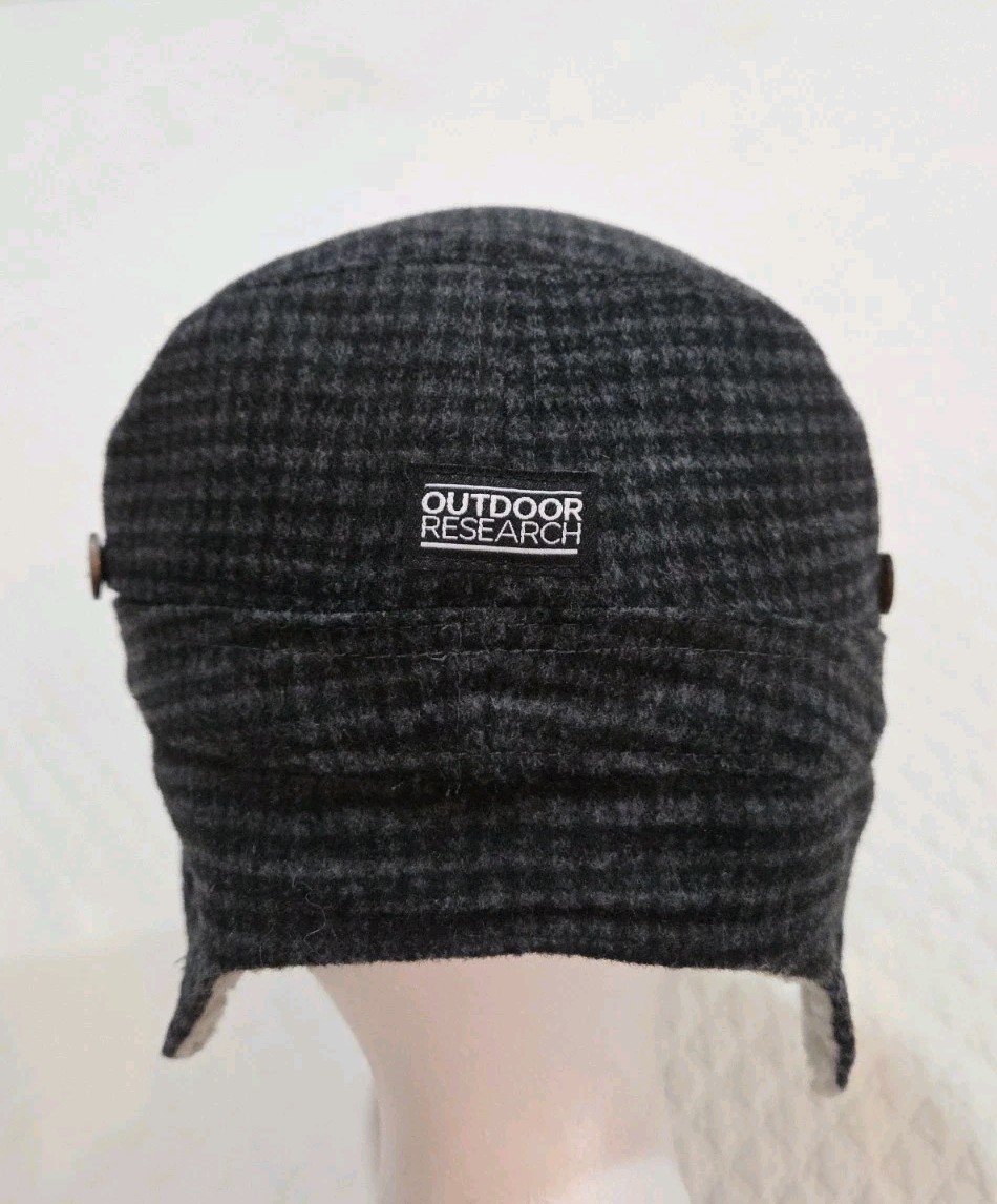 Outdoor Research Yukon Cap Hat Wool Poly Size Large Grey Plaid Ear Flaps Sherpa