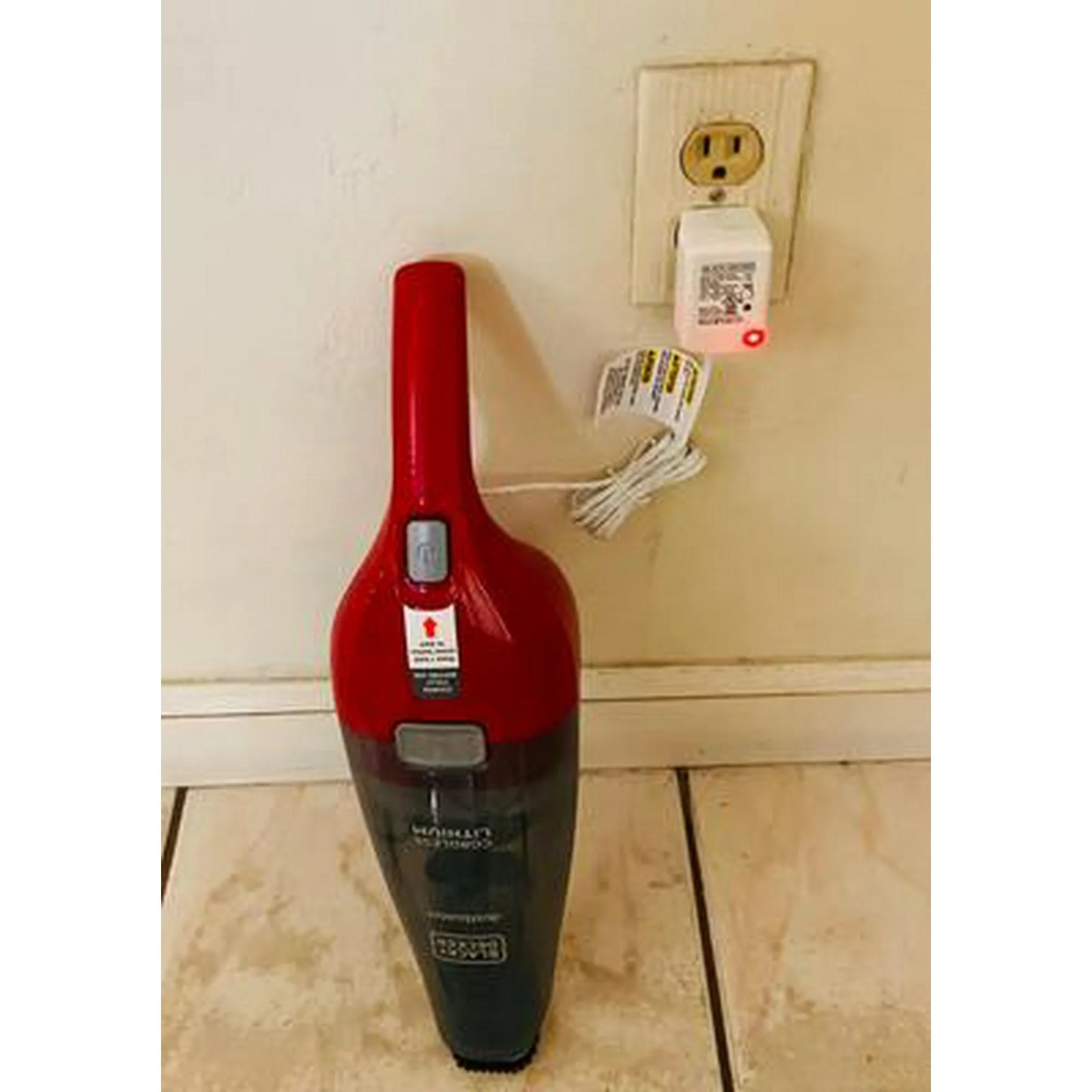 Cordless Handheld Vacuum Cleaner — Designed for Car and Pet Hair Cleaning (Red)