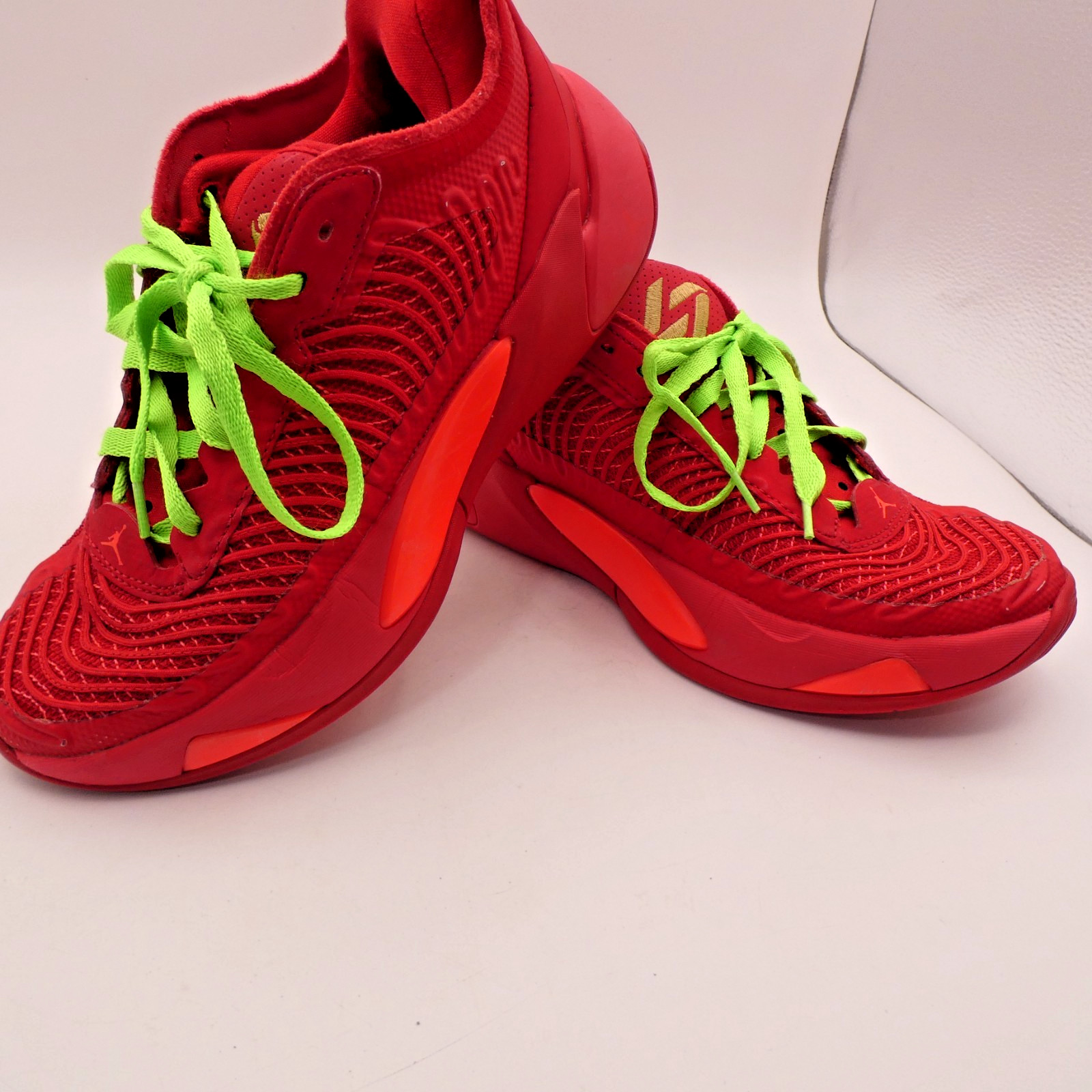 Youth Nike Air Jordan Luka 1 Red Basketball Shoes Size 5.5Y Women’s 7 *Read*