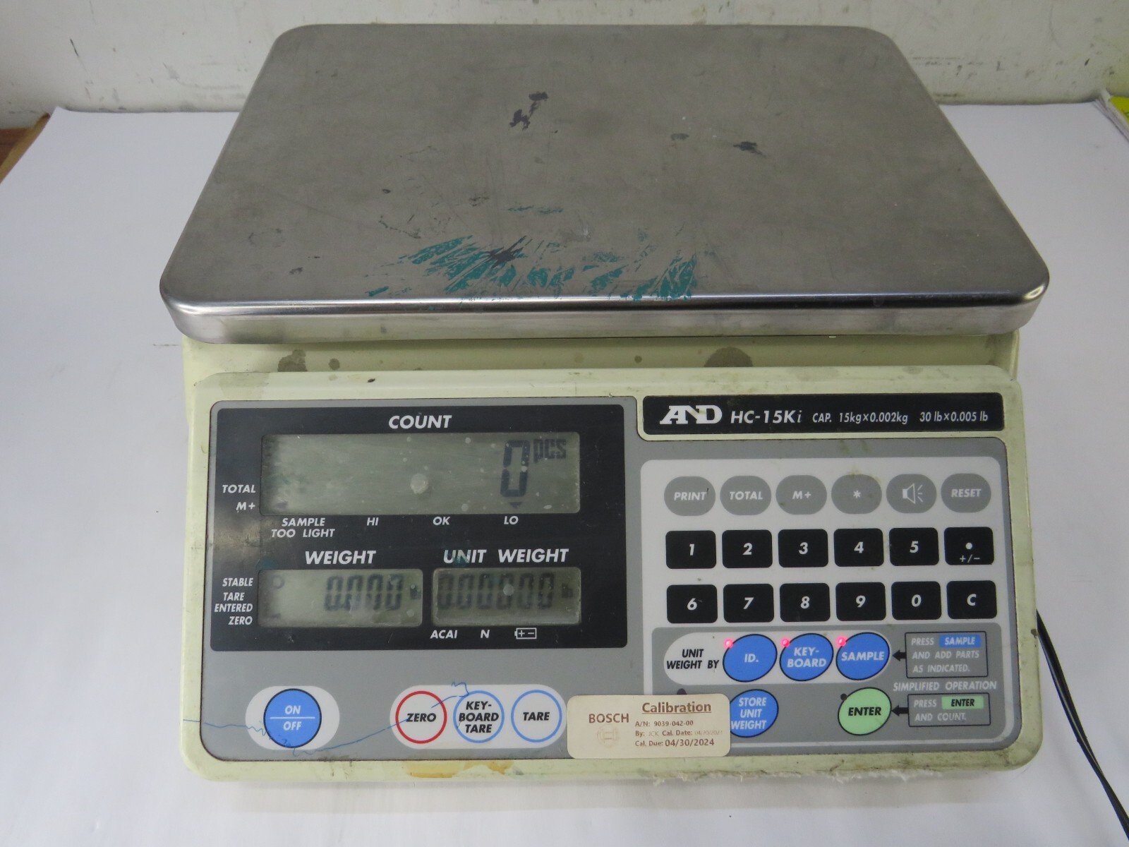 AND HC-15Ki Commercial Scale 15kg x 0.002kg / 30lb x 0.005lb