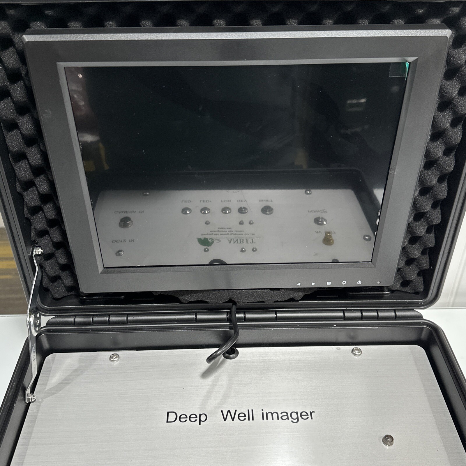 Anbit-300 deep well imager