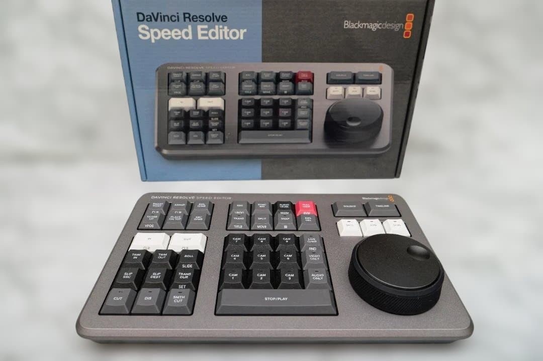 Blackmagic Design DaVinci Resolve Speed Editor Keyboard Panel Mint