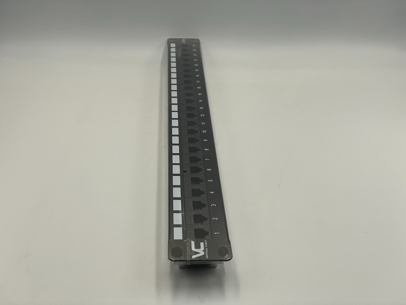 Vertical Cable 1U Blank Patch Panel Without Label Holders - Black
