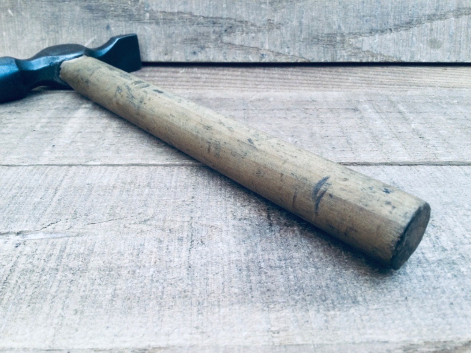Vintage 8oz Carpentry Cross Pein Hammer