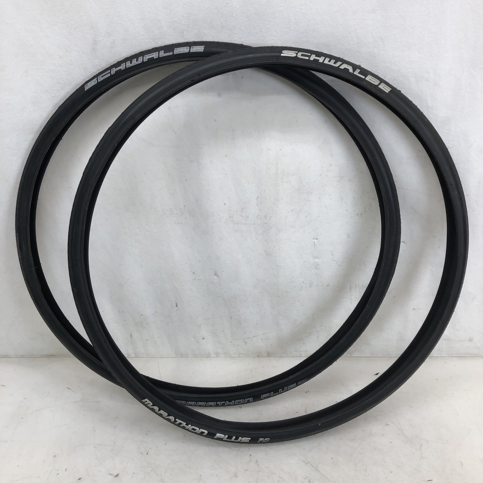 Schwalbe Marathon Plus Evolution EVO Pair Wheelchair Tires 26”-1” 25-559 HS 440