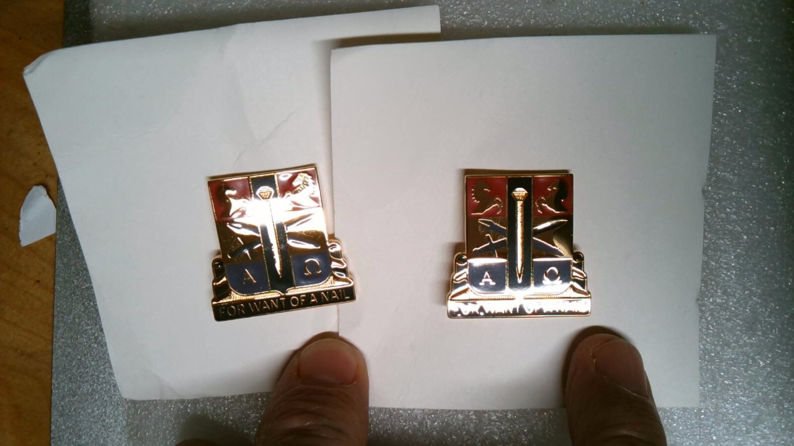 MILITARY INSIGNIA CREST SET OF 2 US ARMY 915TH SUPPORT BN FOR WANT OF A NAIL