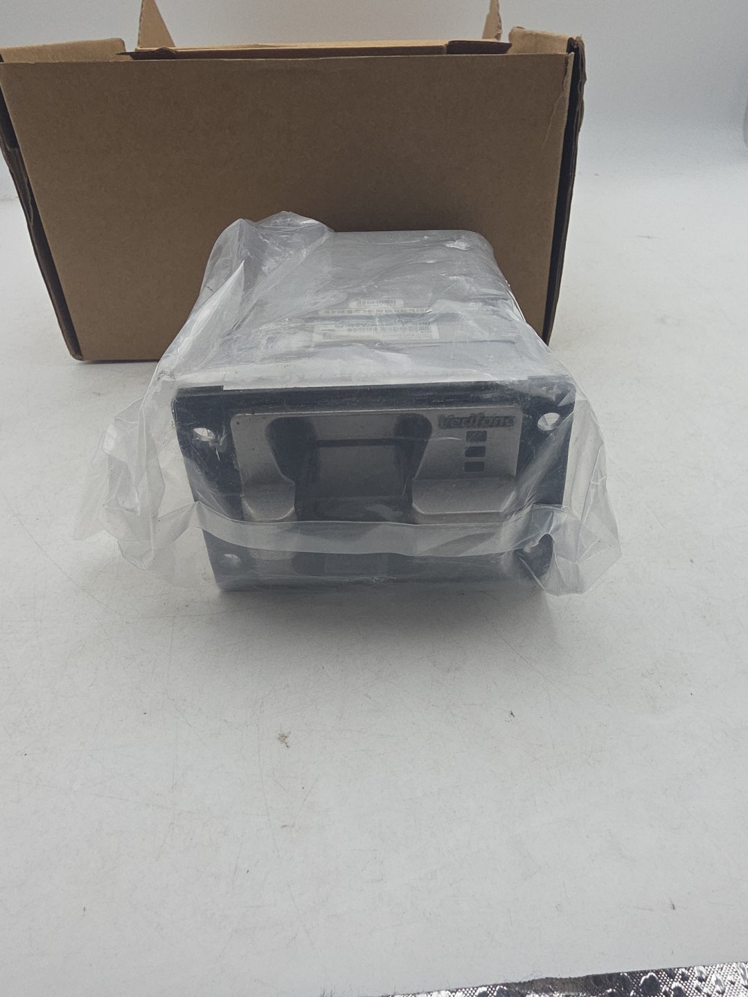VERIFONE UX300-WPWR for GVR