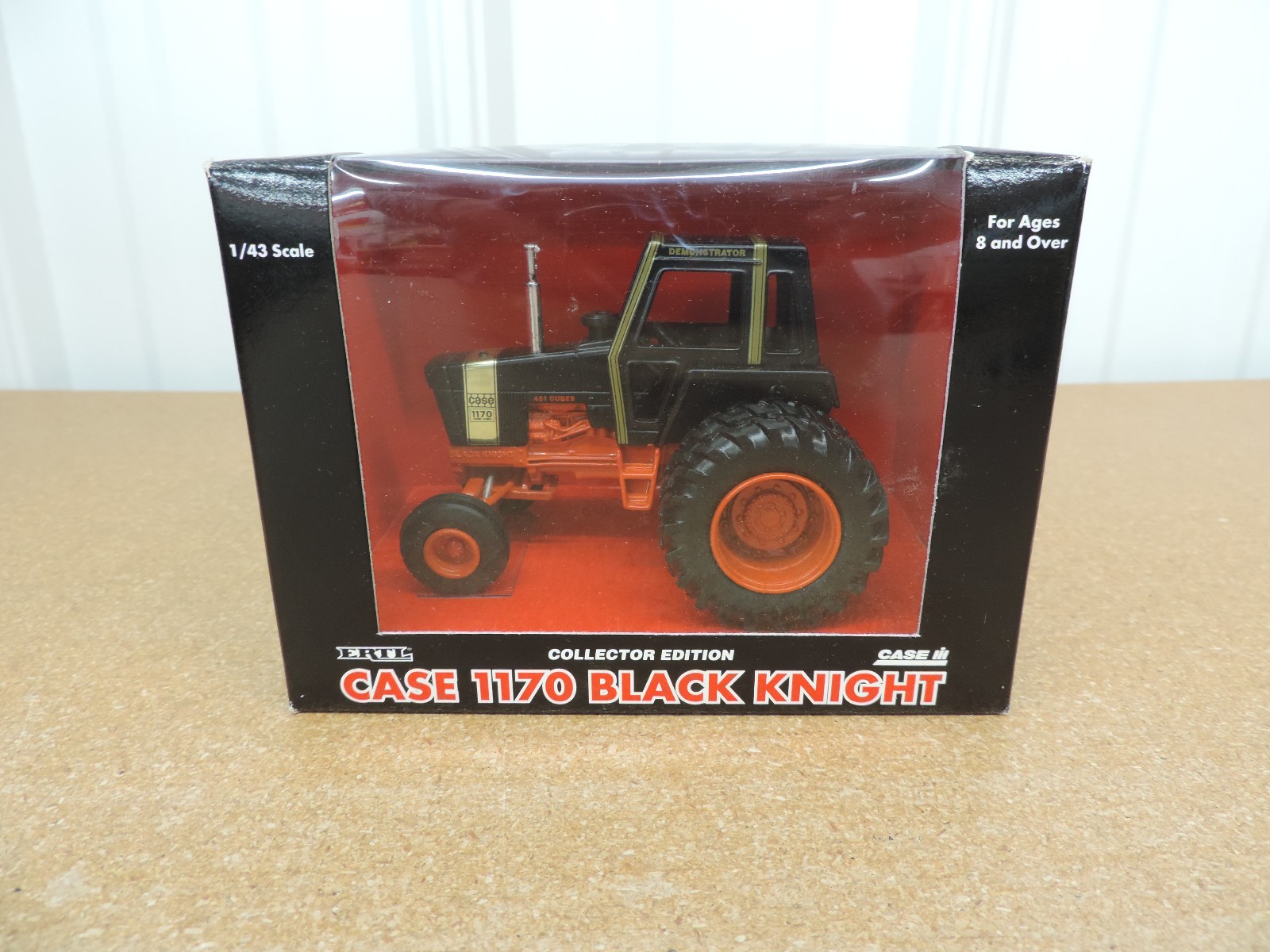 Case 1170 Black Knight Demonstrator tractor ERTL 1/43 box diecast farm toy B8Z