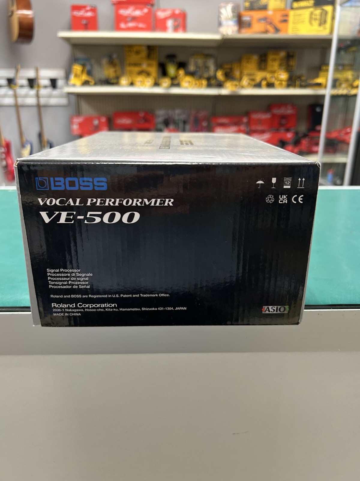 BOSS VE-500 Vocal Performer Harmonizer Pitch Correction Multi-Effects Pedal