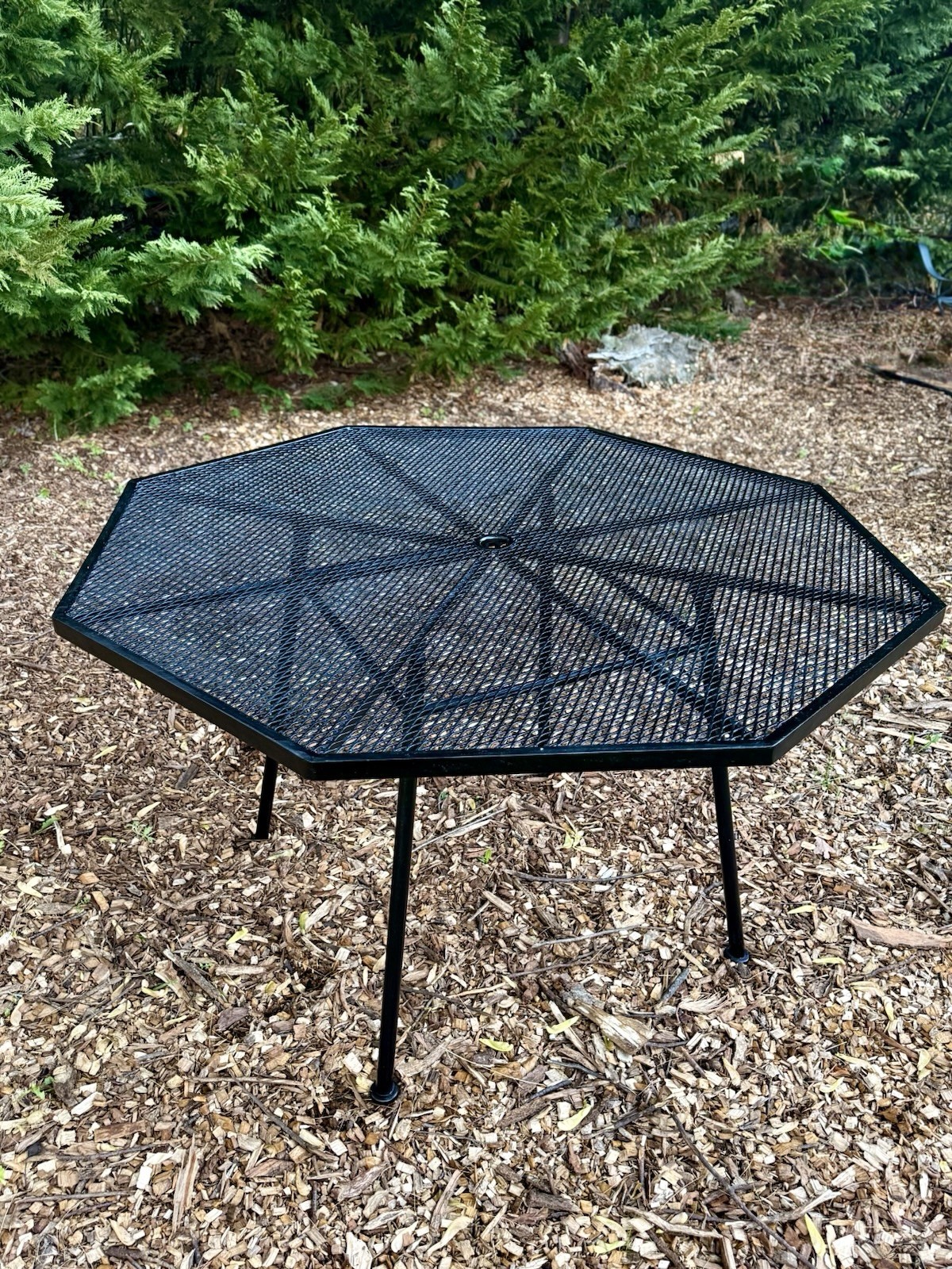 Vintage Russell Woodard MCM 'Sculptura' Octagonal Dining Table 48” Black
