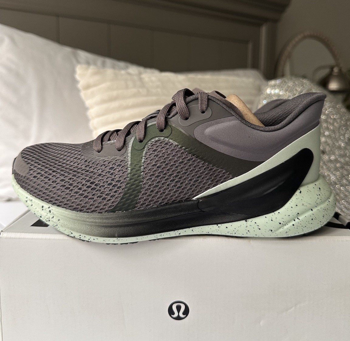 New In Box! Lululemon Blissfeel Women's Running Gray/Black/Green Sz 6.5 Sneakers
