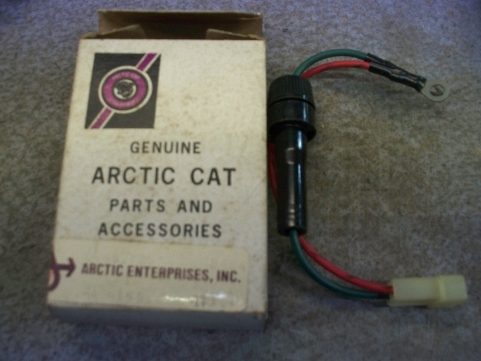 Arctic Cat Snowmobile 76 Panther Cheetah Electric Start Fuse Holder NEW 0145-129