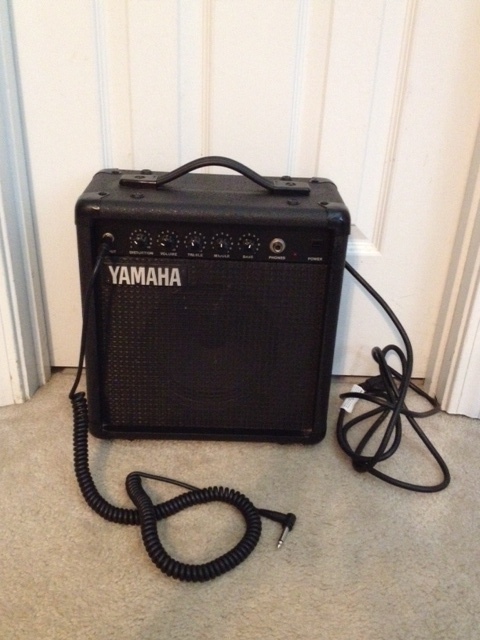Yamaha Guitar Enchancer Amplifier Model HY-10G III Model HY-10G III Black