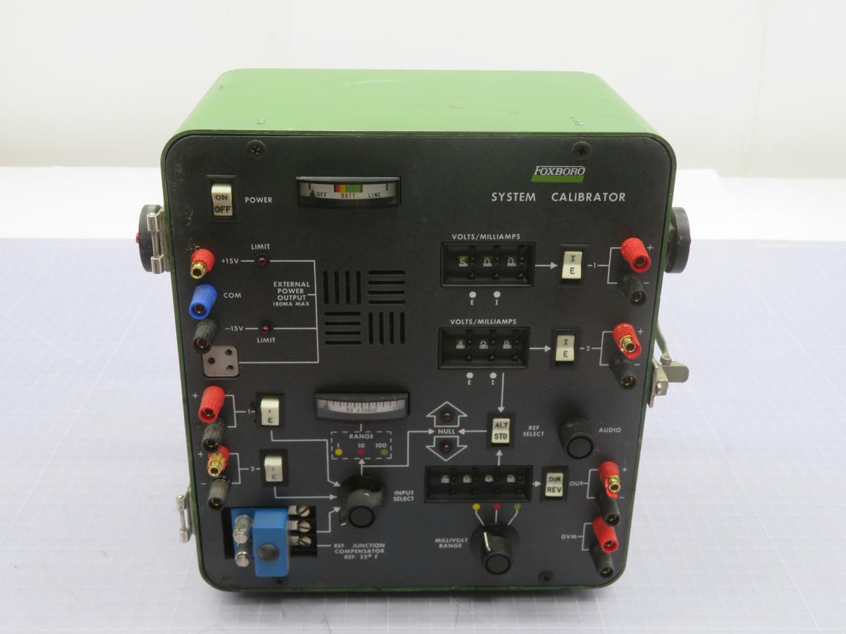 FOXBORO 2AT-CAL SPEC 200 SYSTEM CALIBRATOR T214138
