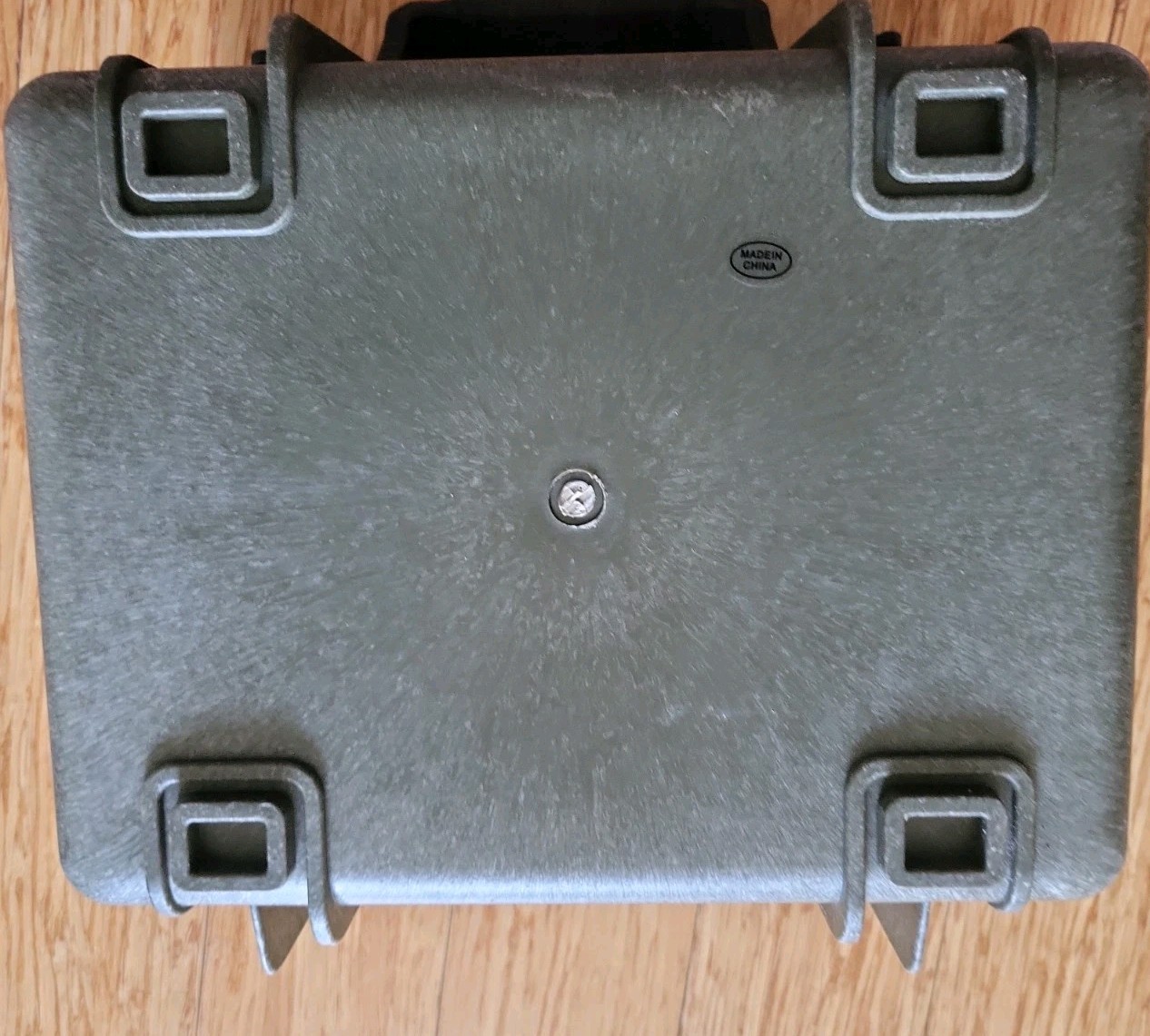 Revelry Hard Case Sensitive Fragile Items 9.5 6.8L EUC