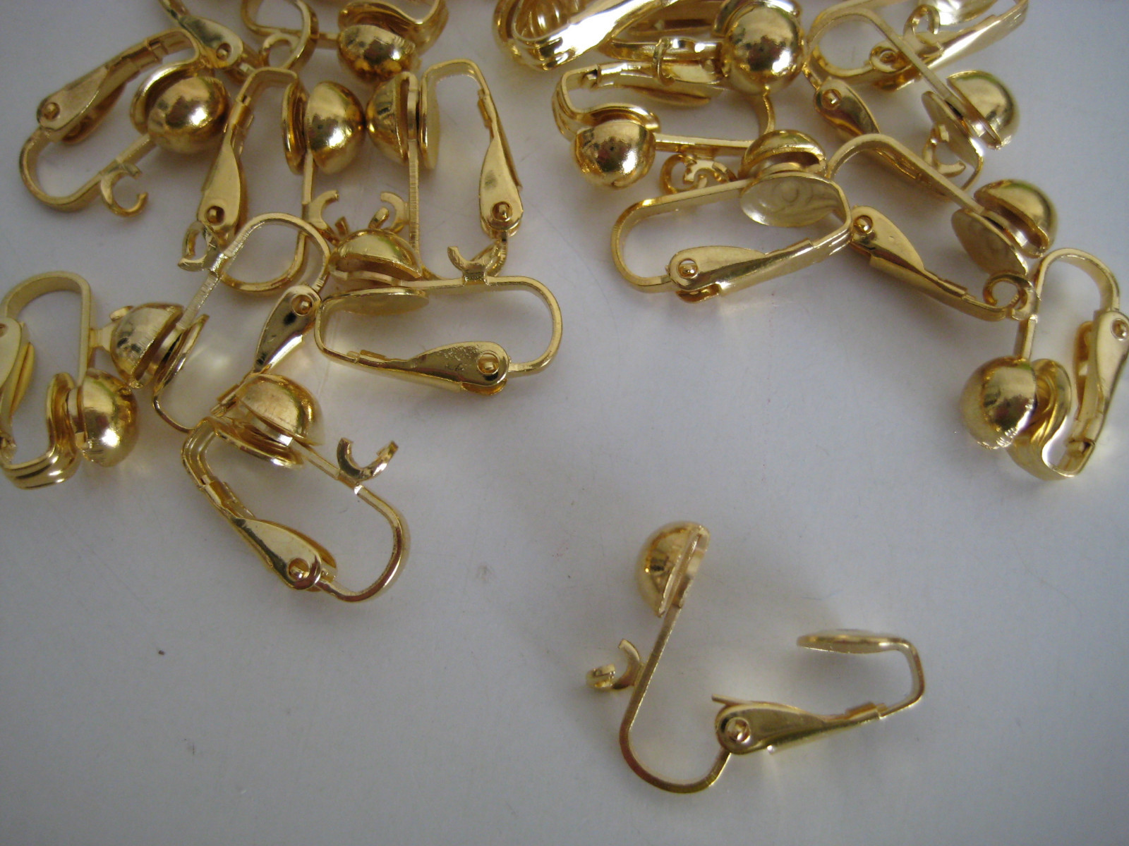 Gold Plated Clip On Findings for Hanging Pendant Earrings 10 pair NEW STOCK