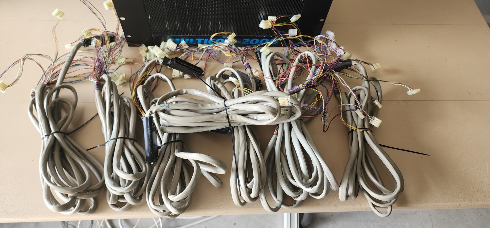 BOGEN MULTICOM-2000 CONTROLLER WITH 6 CARDS 7 CABLES ONLY