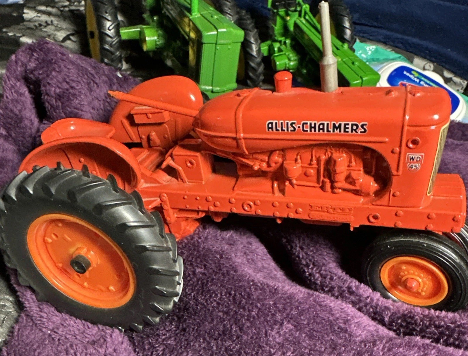 Ertl Firestone Allis Chalmers WD-45 1953 1:16